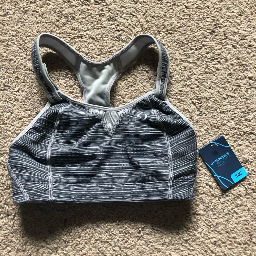 NWT Brooks Sports Bra